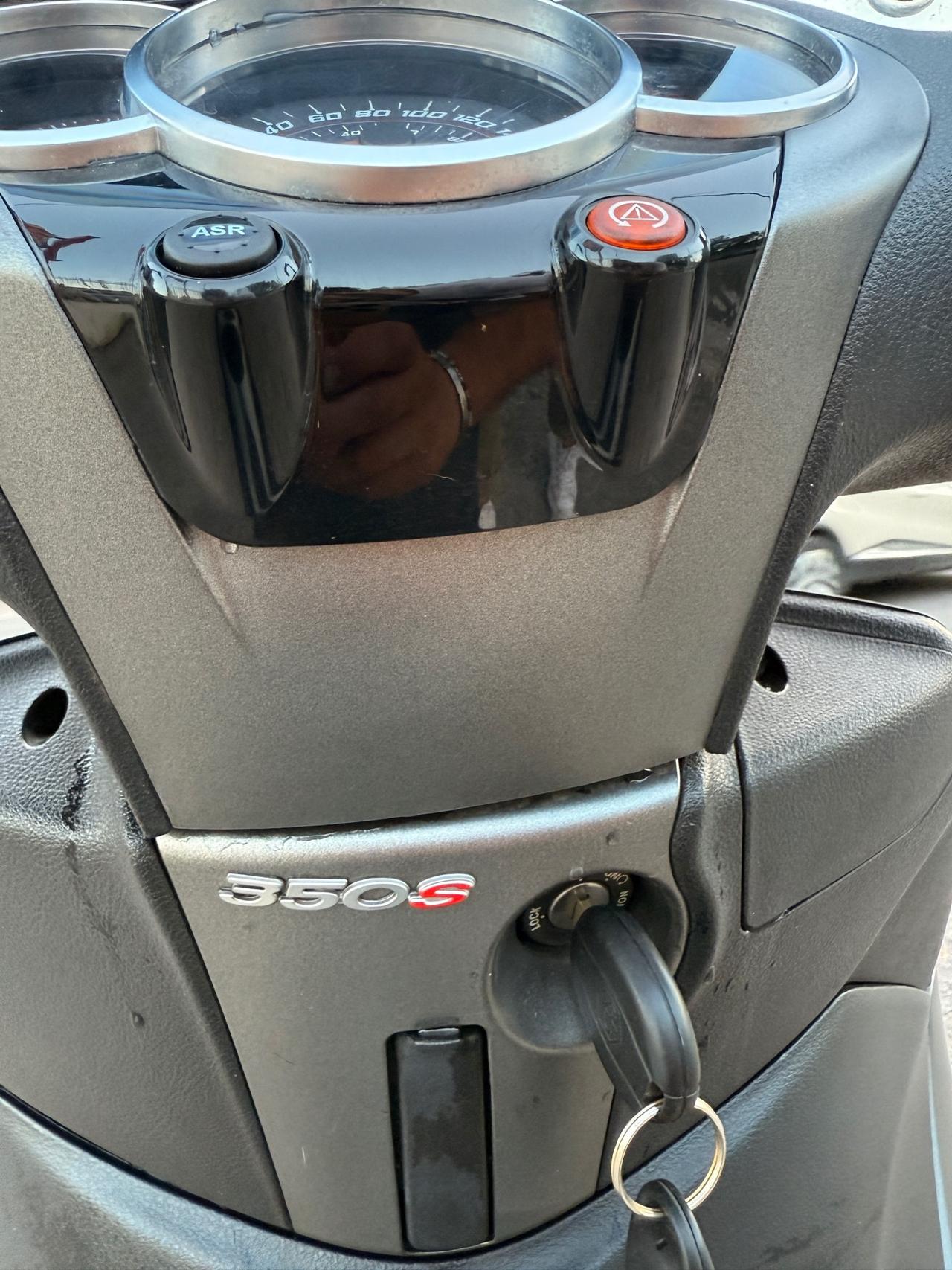 Piaggio Beverly 350