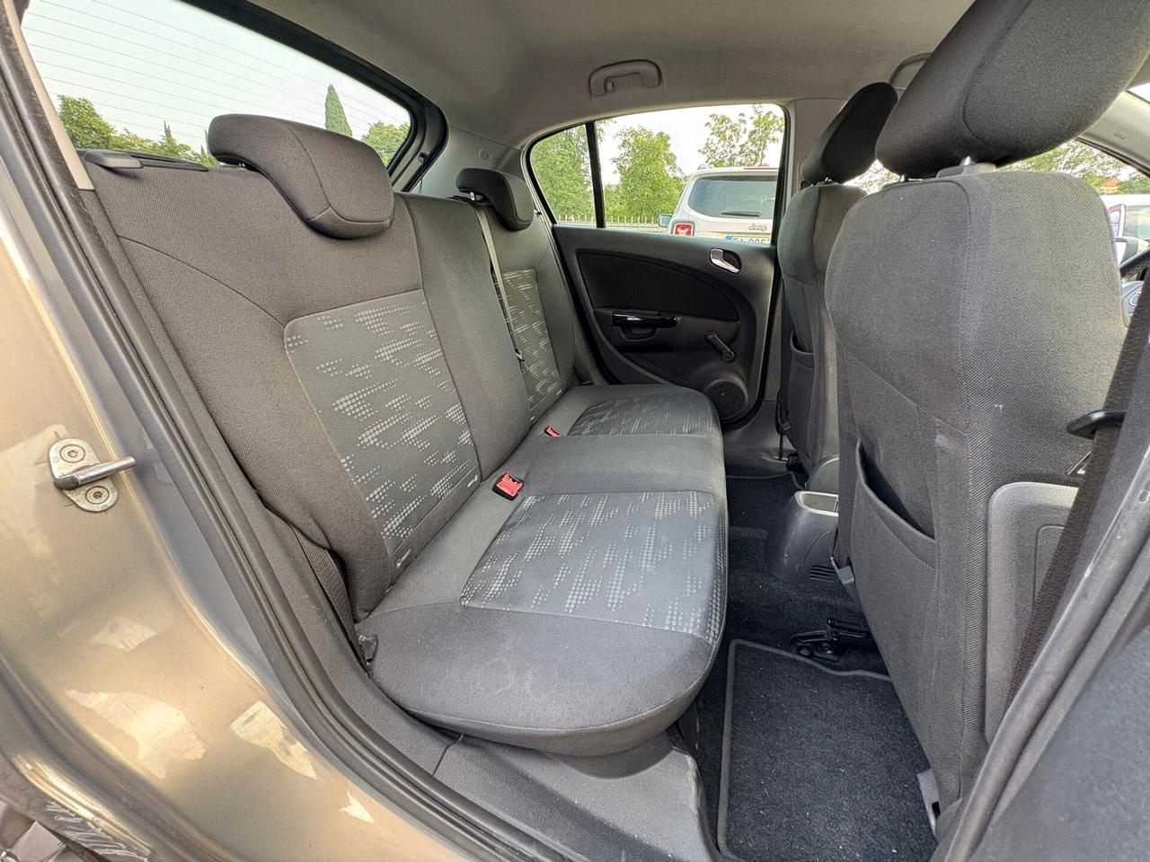OPEL CORSA 1.2 BENZINA UNICA MANO SI A NEOPAT