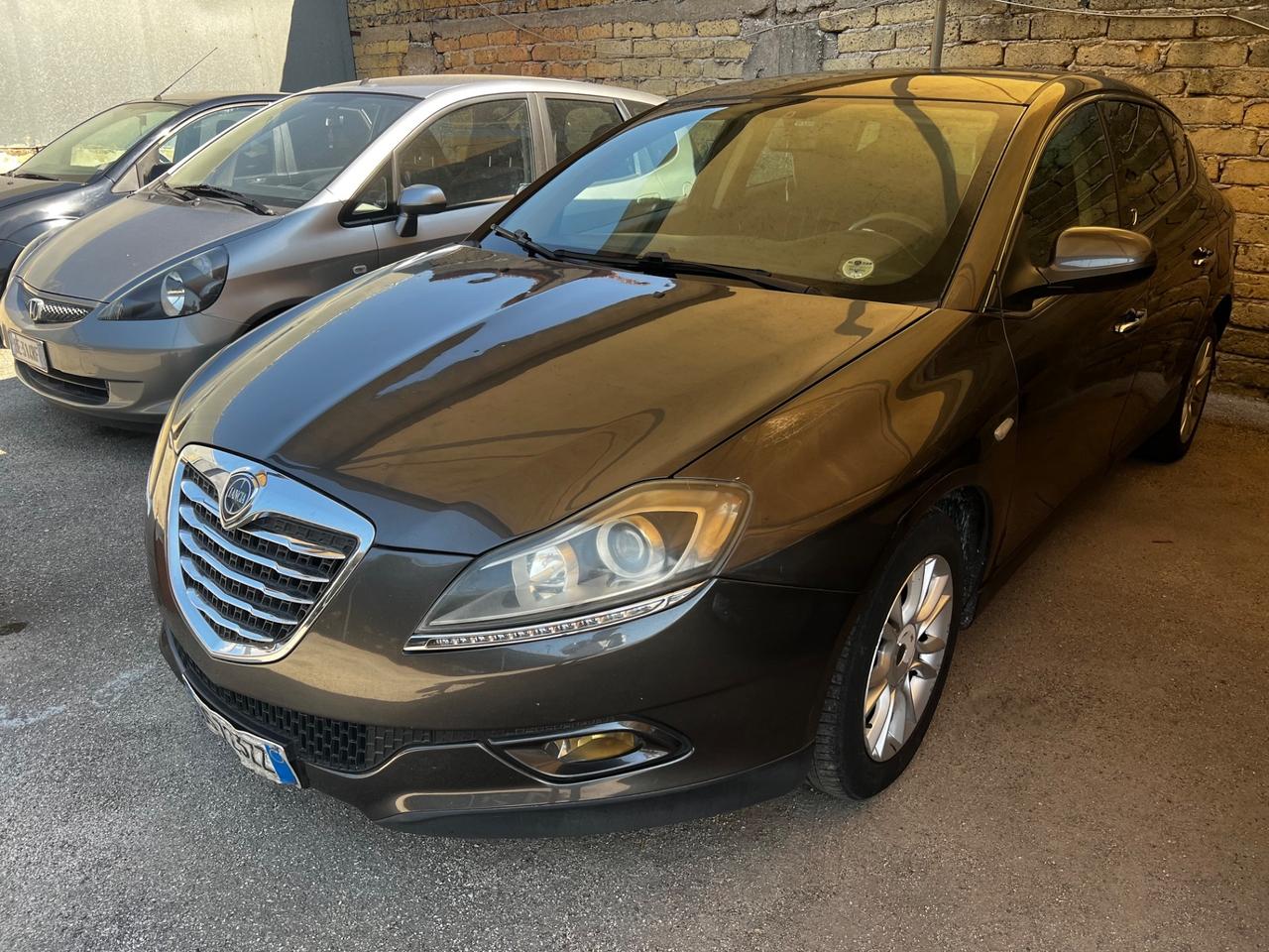 Lancia Delta 1.6 Mjt 120cv 09