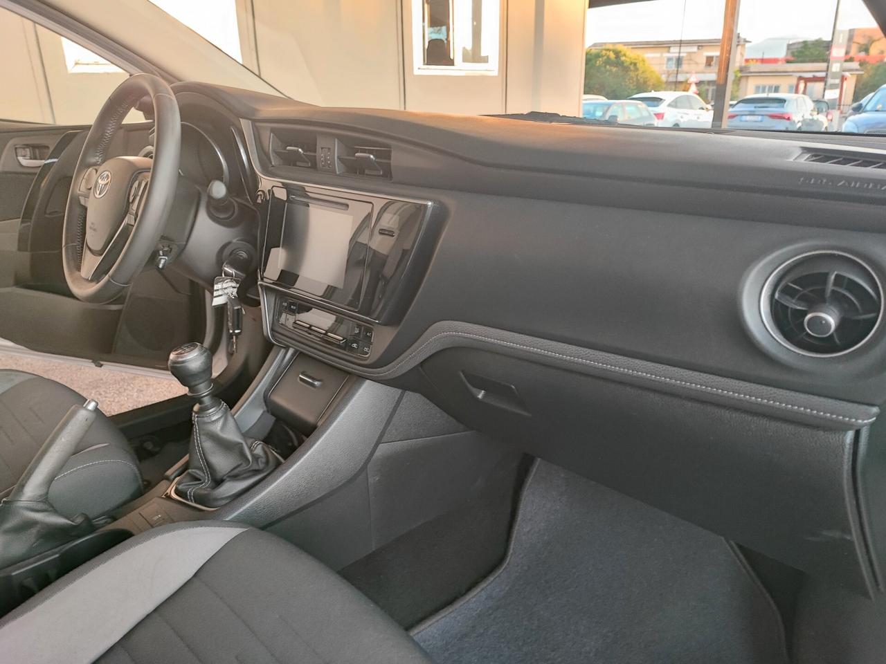 Toyota Auris Touring Sports 1.6 D-4D Lounge