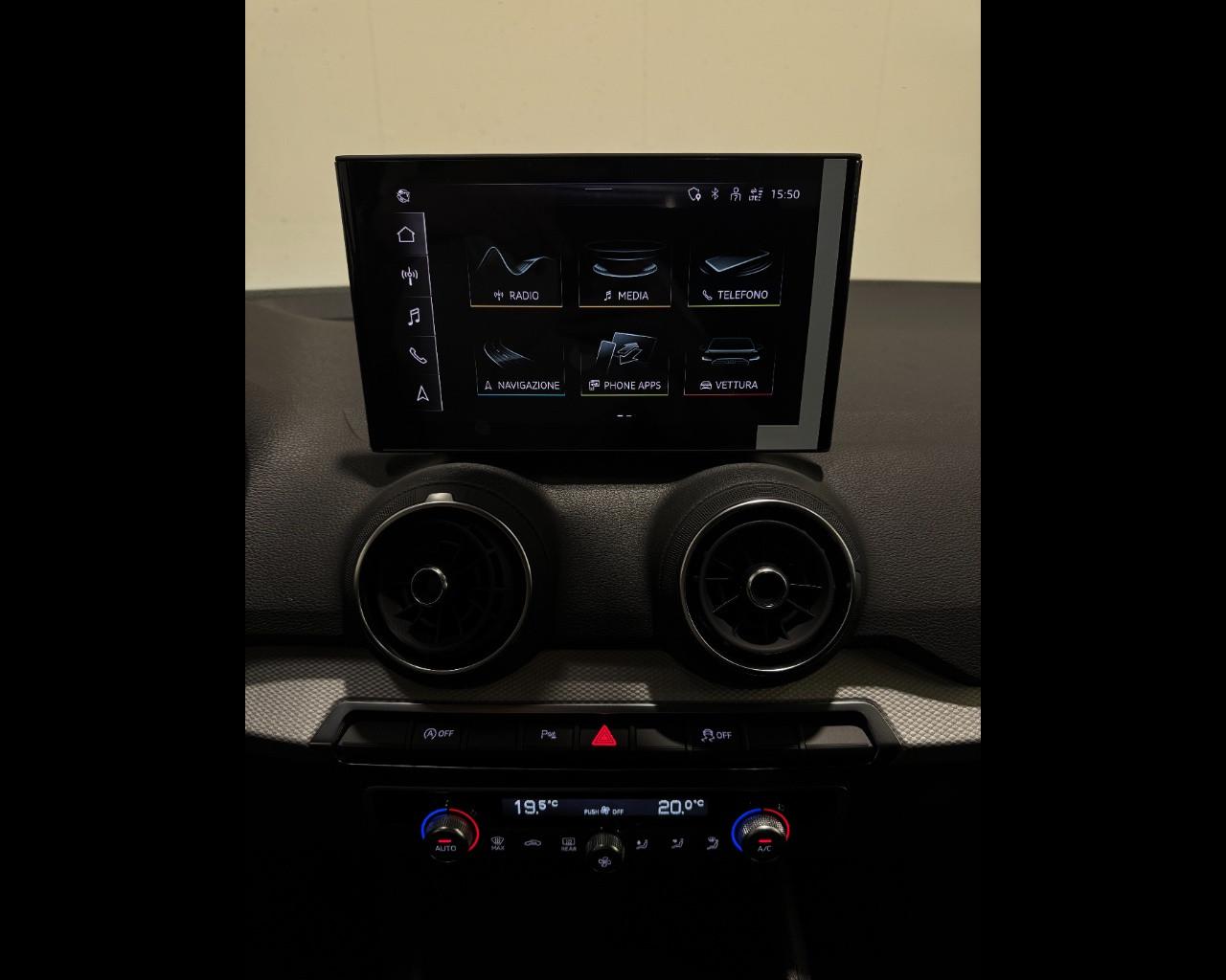 AUDI Q2 35 TFSI S-TRONIC S LINE EDITION