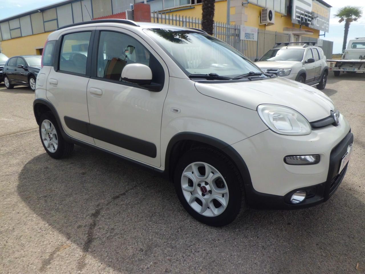 Fiat Panda 0.9 TwinAir Turbo Natural Power Lounge PEZZI disponibili anno 2018 2013 2012 diesel