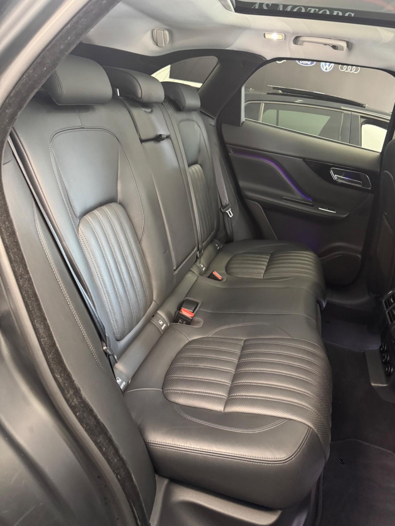 Jaguar F-Pace 2.0 D 180 CV AWD R-Sport Tetto