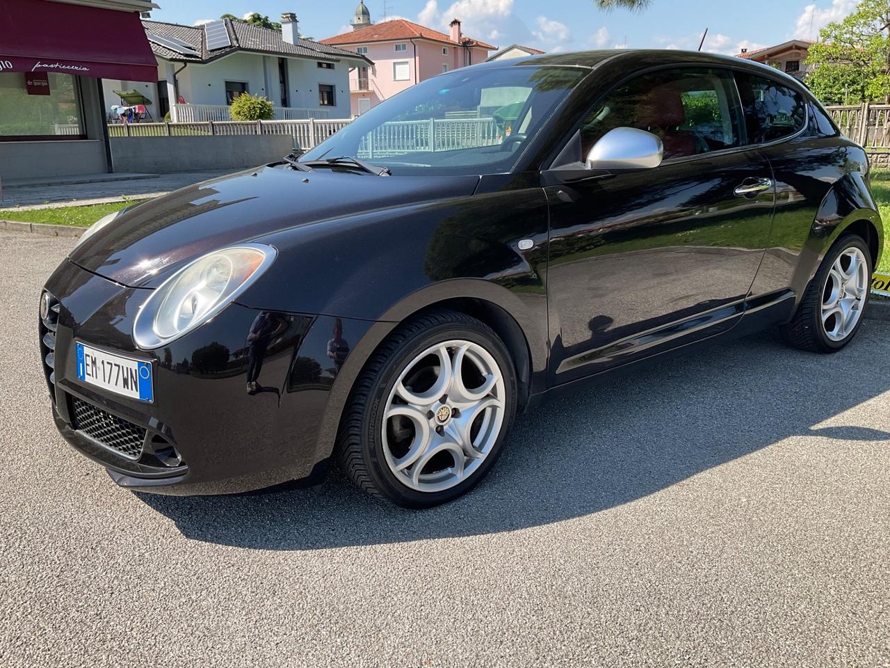 Alfa Romeo MiTo 1.3 JTDm-2 95 CV S&S Distinctive Sport Pack
