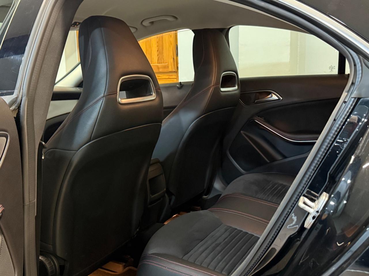 Mercedes-benz CLA 200 d 4Matic Automatic Premium AMG