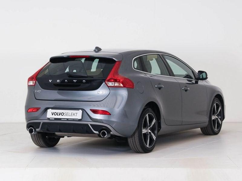 Volvo V40 V40 D2 R DESIGN MOMENTUM