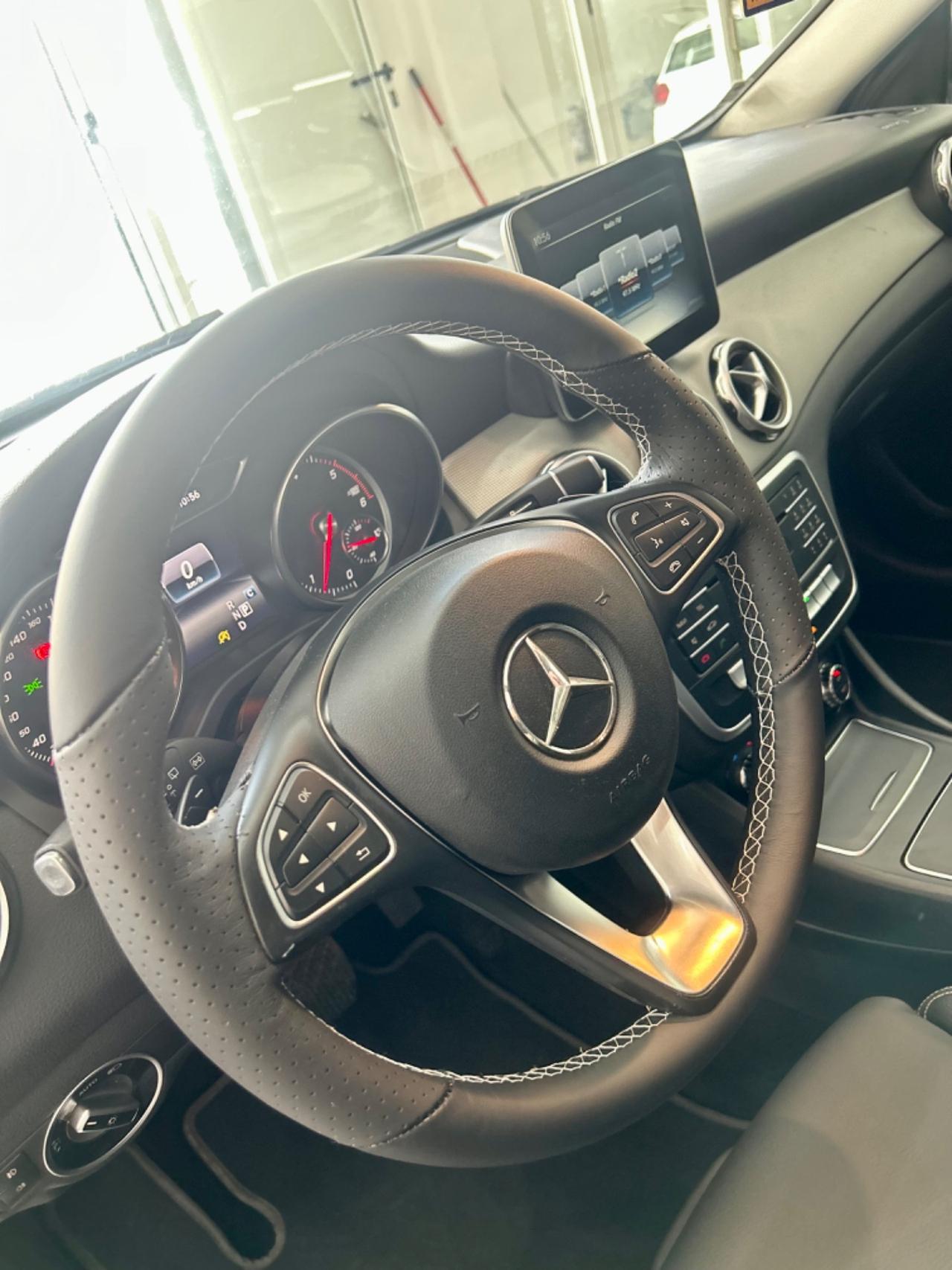 Mercedes GLA 200 d Automatic Premium FINANZIABILE