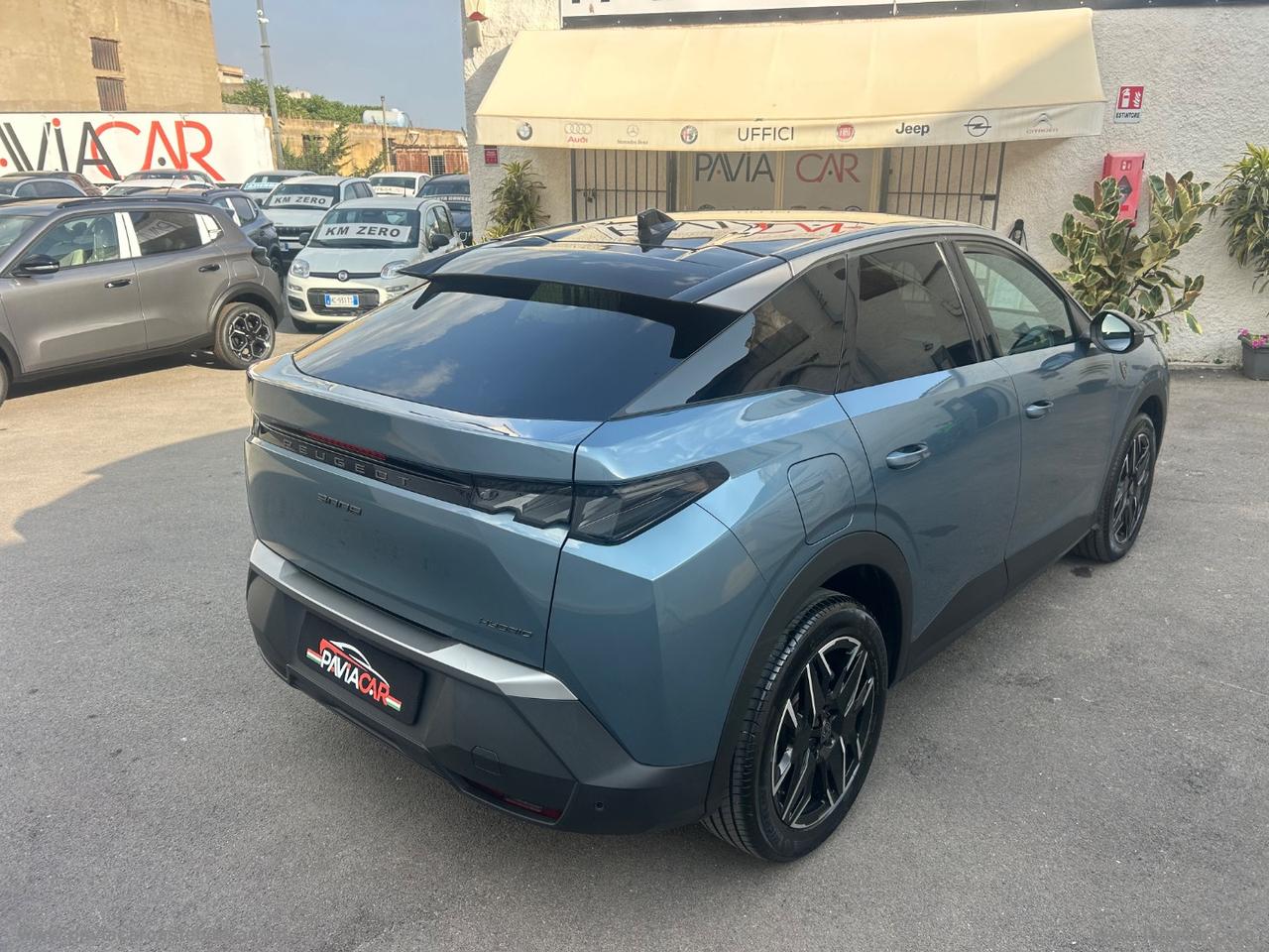 PEUGEOT 3008 Hybrid 145 e-DCS6 GT