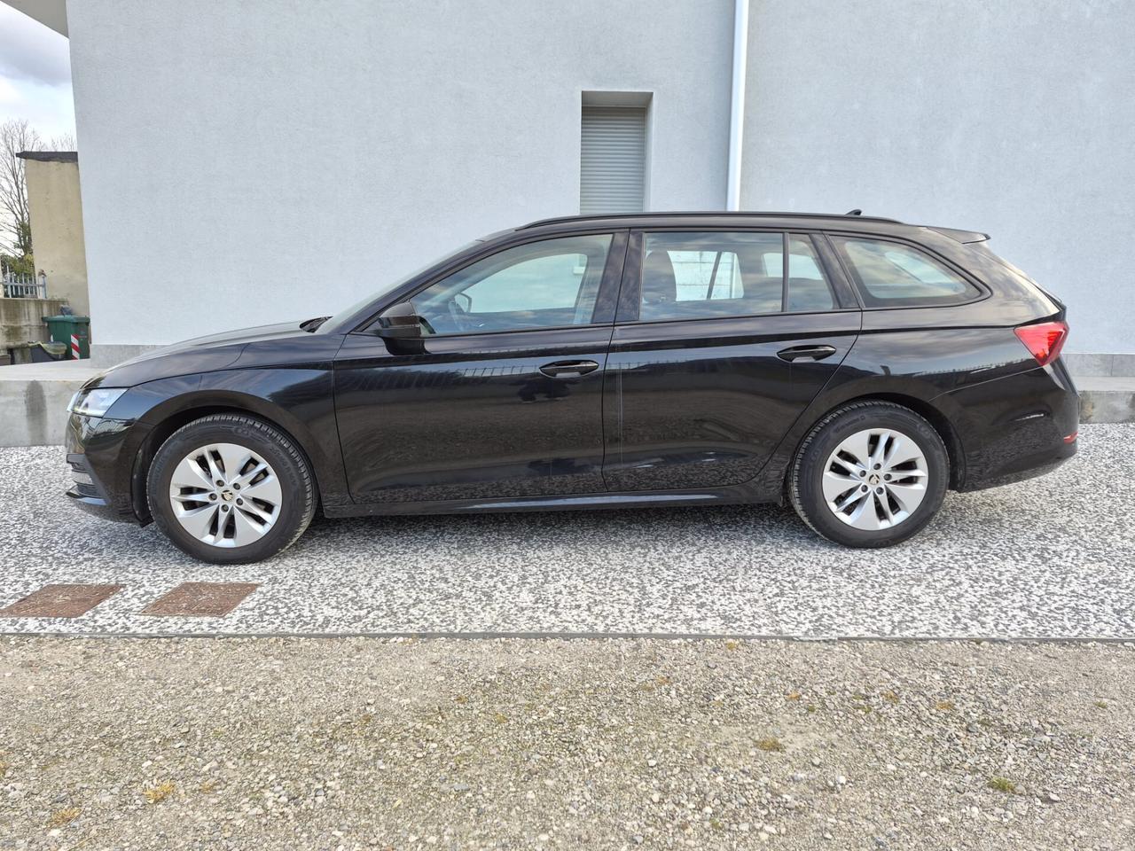 Skoda Octavia 2.0 TDI EVO SCR DSG Wagon Executive