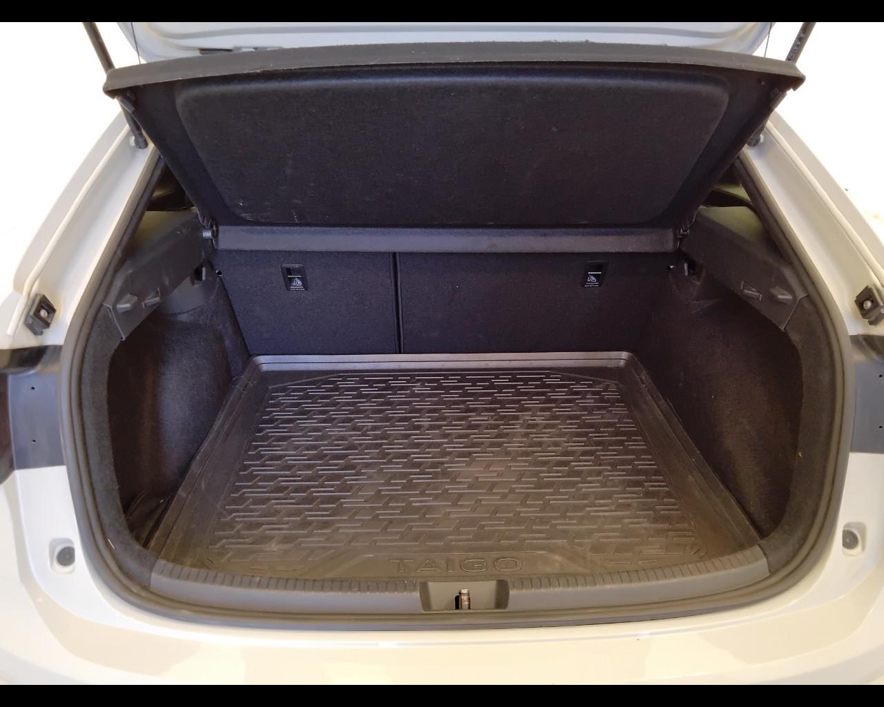 VOLKSWAGEN Taigo - Taigo 1.0 tsi R-Line 110cv
