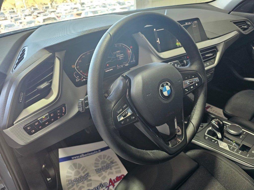 BMW 118 d 5p. Business Advantage