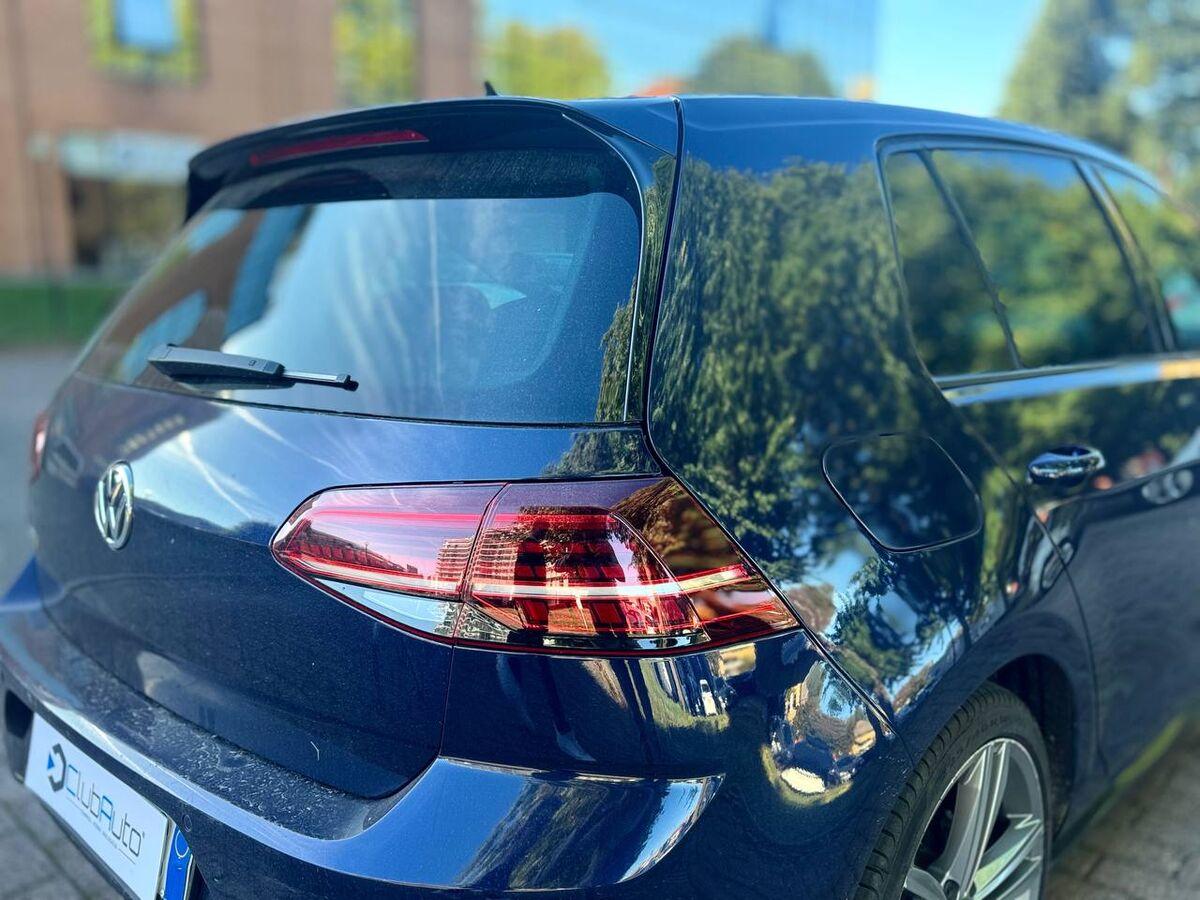 Volkswagen Golf 1.5 tsi Sport 150cv dsg