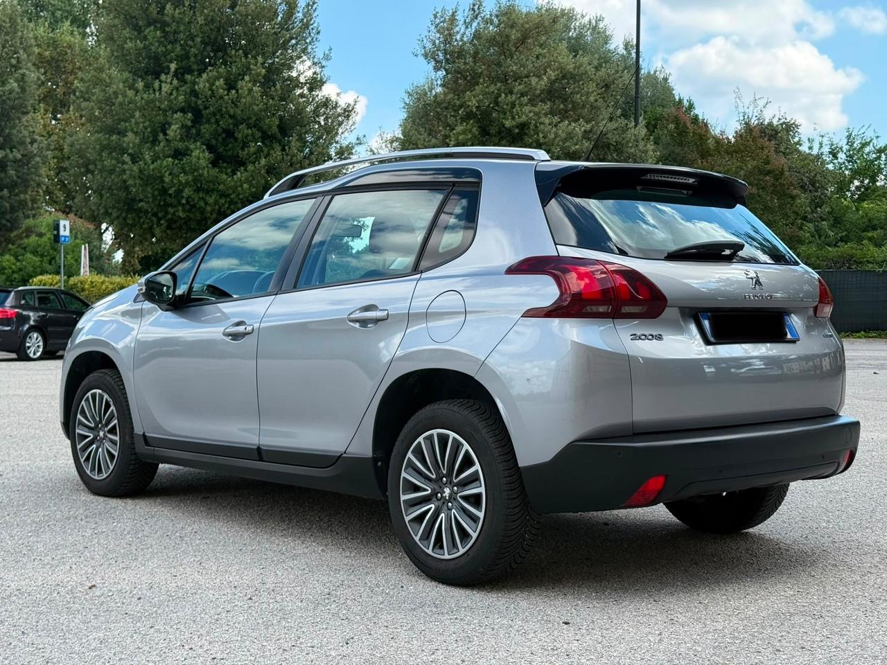Peugeot 2008 PureTech 82 Allure