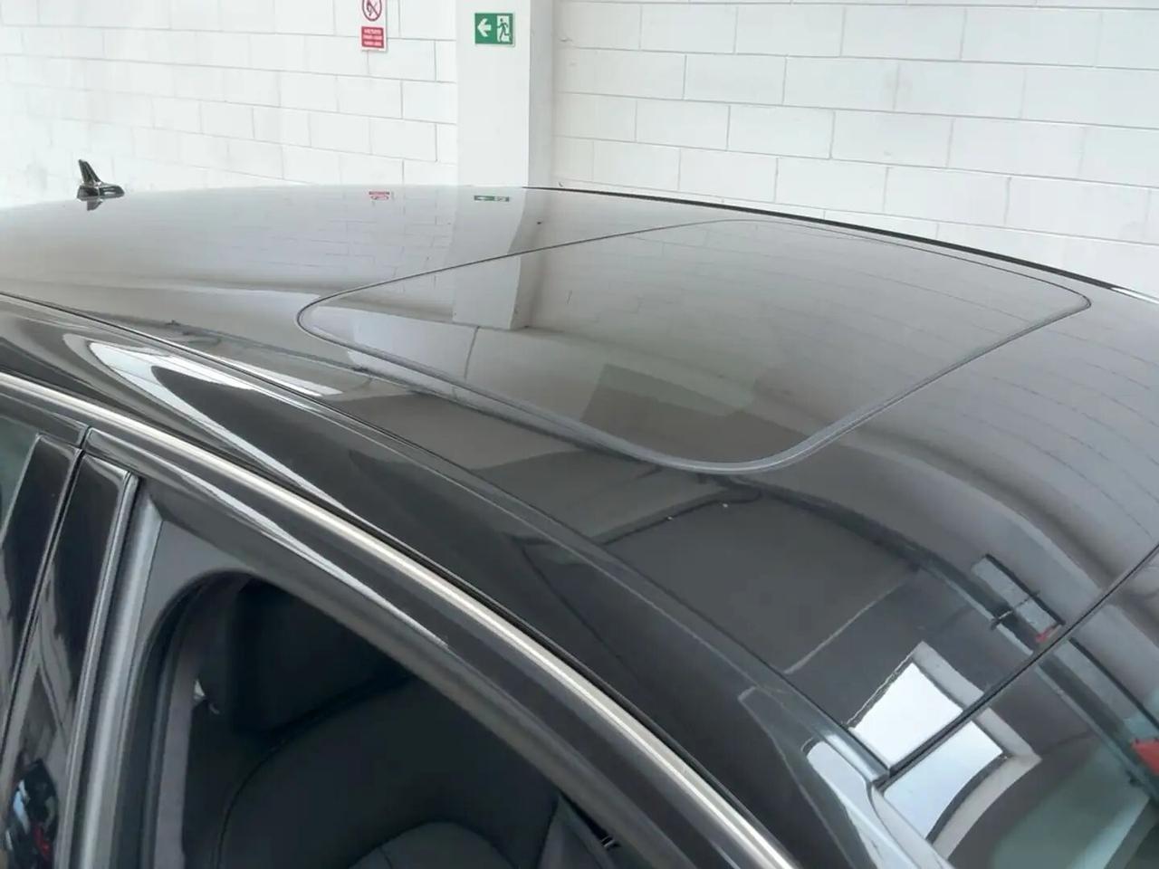 Audi A8 L 6.3 W12 FSI quattro tiptronic