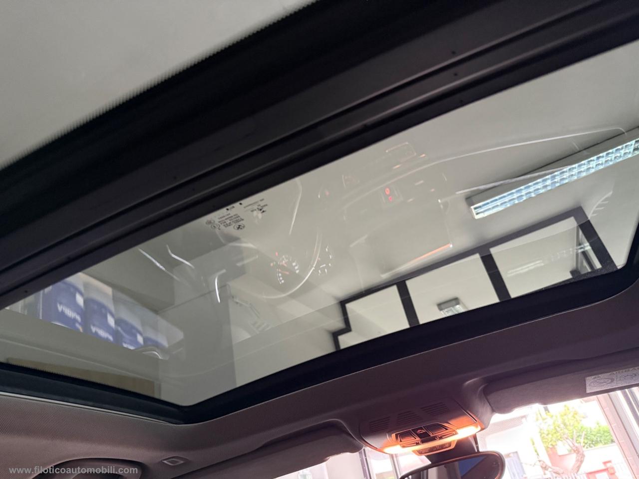 BMW X1 xDrive20d Business Advantage TETTO PANORAMICO - FULL LED
