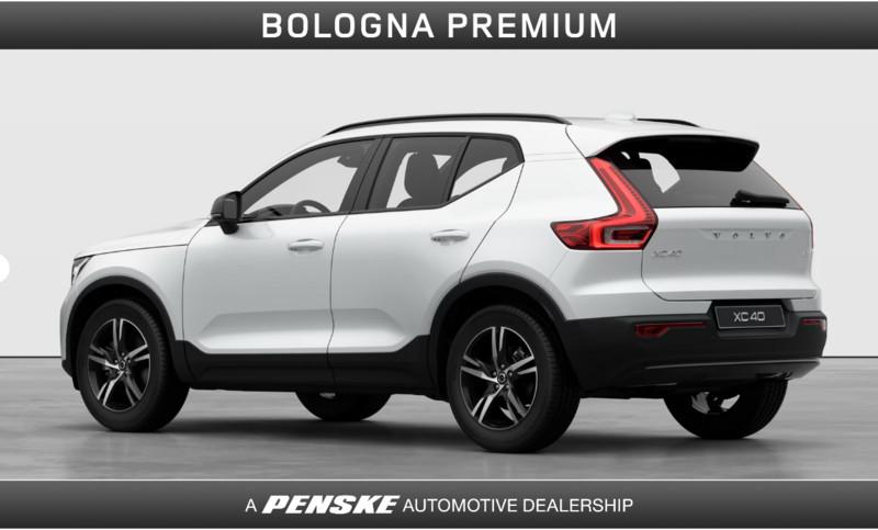 Volvo XC40 B3 automatico Plus Dark
