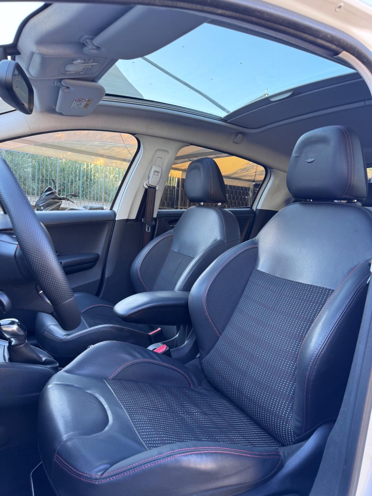 Peugeot 208 BlueHDi 100 GT Line FULL
