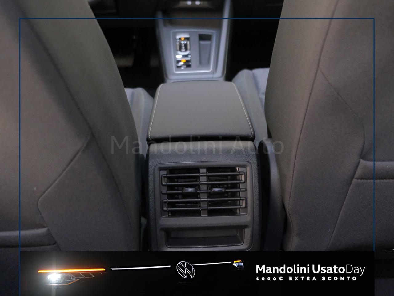 Volkswagen Golf variant 2.0 tdi scr 150cv life dsg