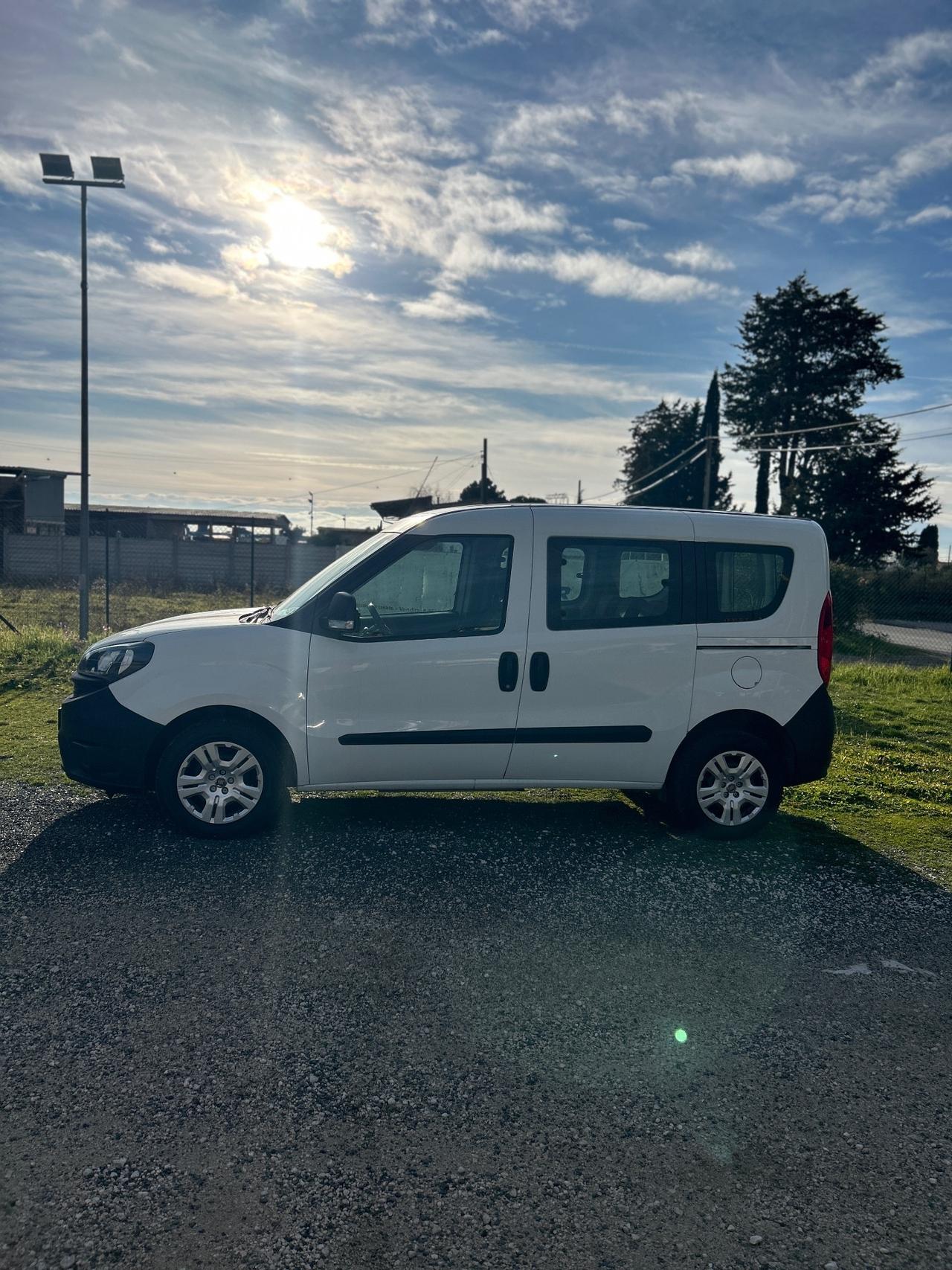 Fiat Doblo 1.3 mjt 5 posti 95 CV *COMBI*fatturabile*
