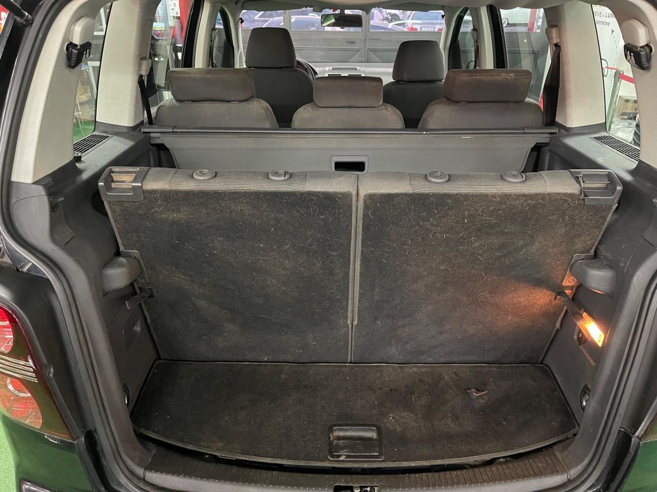 Volkswagen Touran 1.9 TDI Aut. 7 Posti Neopatentati PERMUTE RATE
