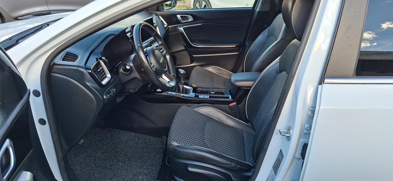 Kia XCeed 1.5 T-GDi 160 CV MHEV iMT High Tech