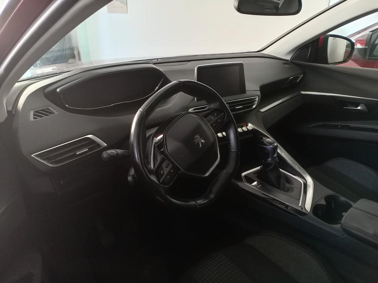 Peugeot 3008 BlueHDi 120 S&S Business