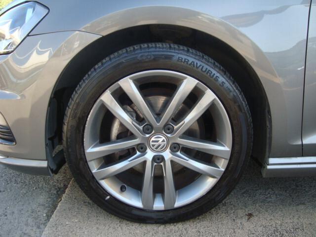 Volkswagen Golf 5p 1.6 TDI R-LINE 110CV