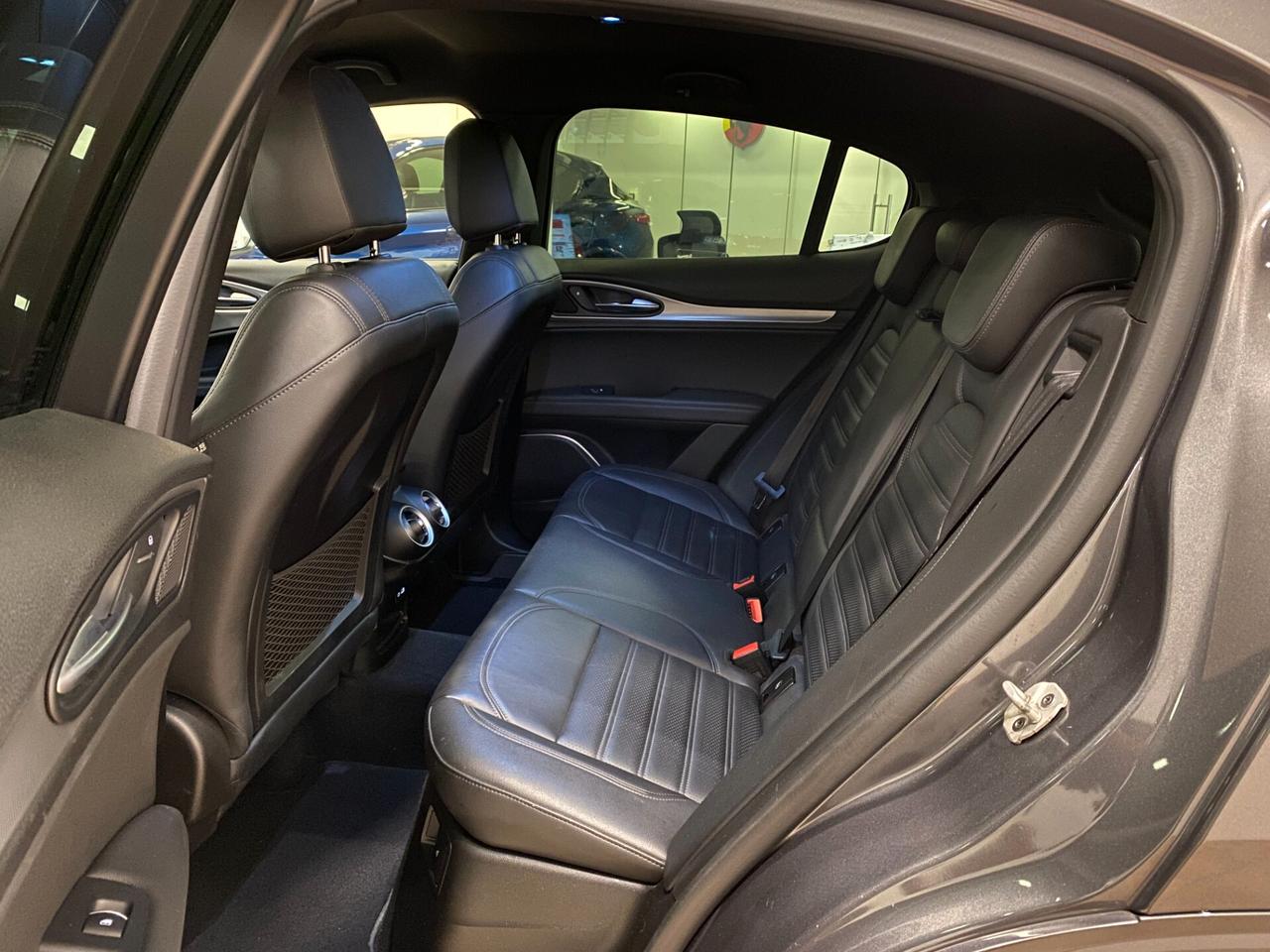 Alfa Romeo Stelvio 2.2 210 CV AT8 Q4 Veloce