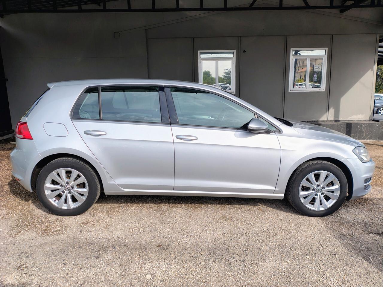 Volkswagen Golf 1.6 TDI DSG 3p. Highline BlueMotion Technology