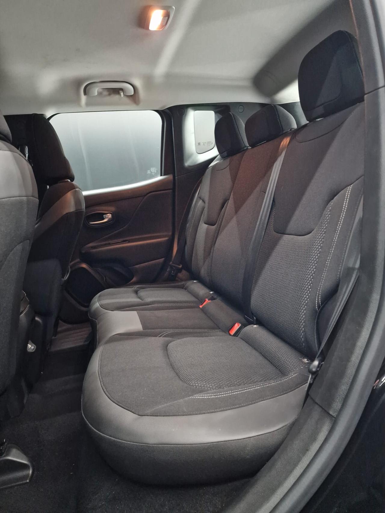 Jeep Renegade 1.5 Turbo T4 MHEV S Night Eagle