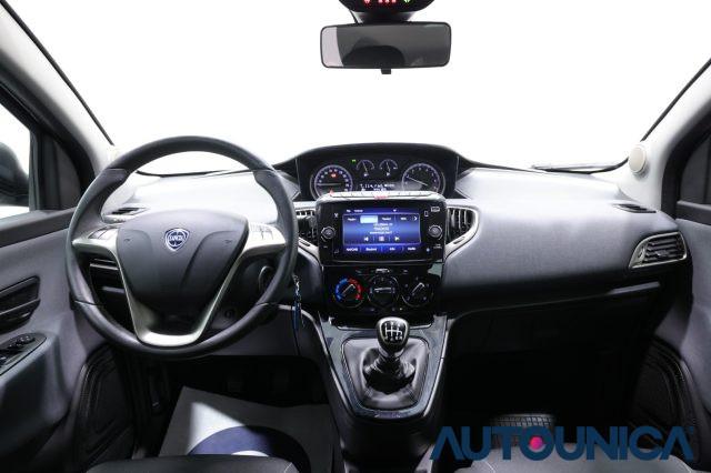 LANCIA Ypsilon 1.0 FIREFLY 5 PORTE S&S HYBRID GOLD FARI LED