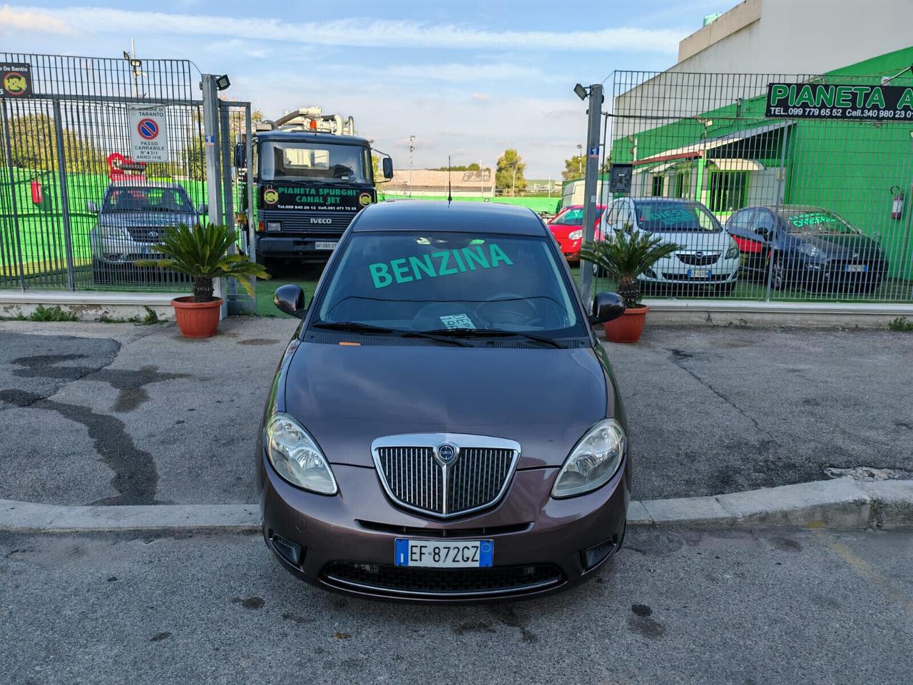 Lancia Ypsilon 1.2 69 CV Diva - NEOPATENTATO