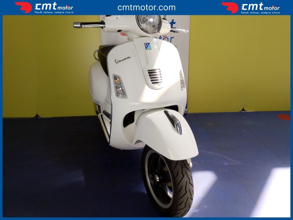 Vespa GTS 300 - 2010