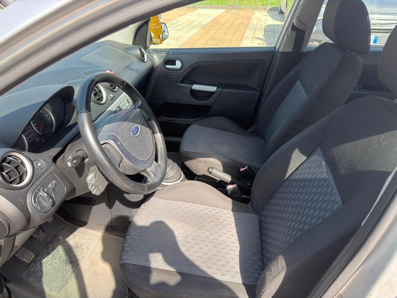 Ford Fiesta 1.4 TDCi 5p. Ghia