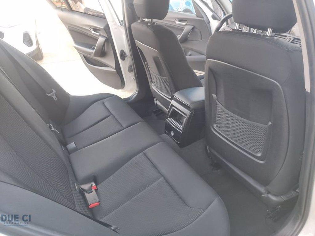 BMW 116d 5p. Urban del 2014