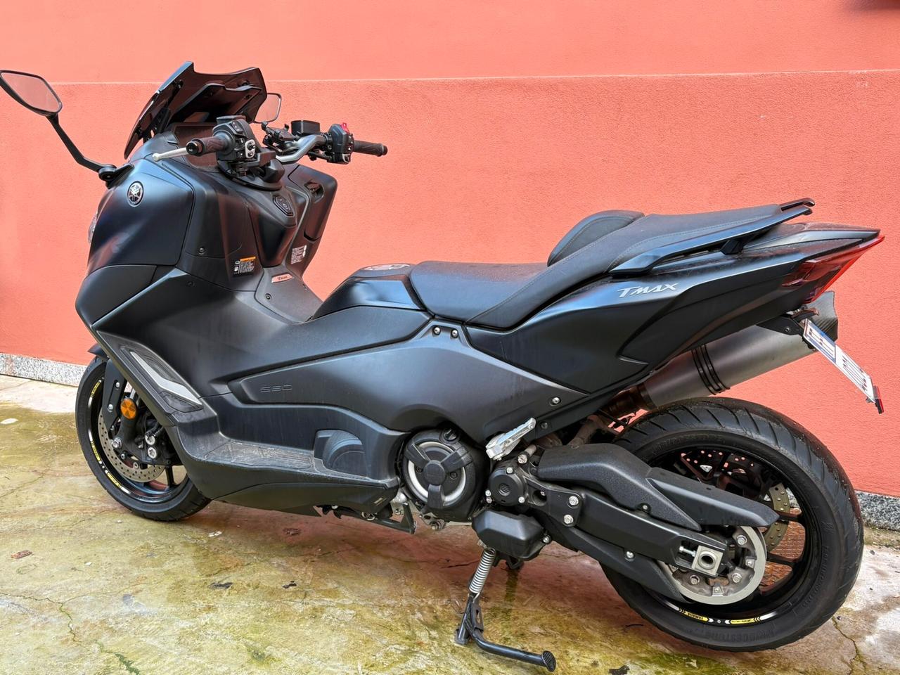 YAMAHA TMAX 560 SWORD GREY