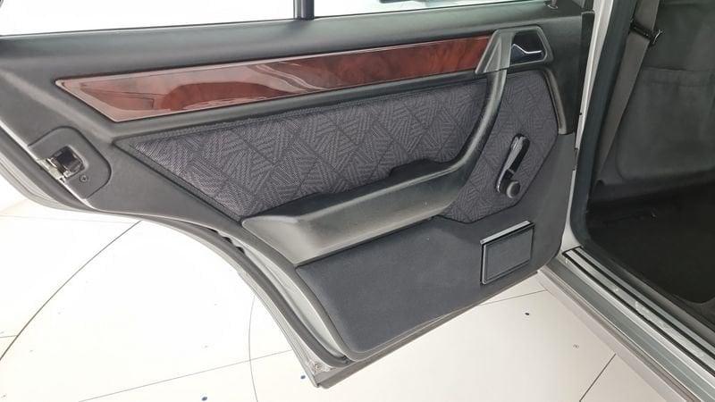 Mercedes-Benz Serie E E 200 cat Elegance ASI