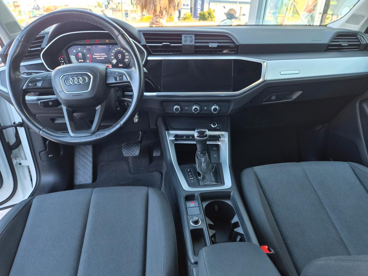 Audi Q3 2.0 TDI 150 CV * CAMBIO AUTOM.