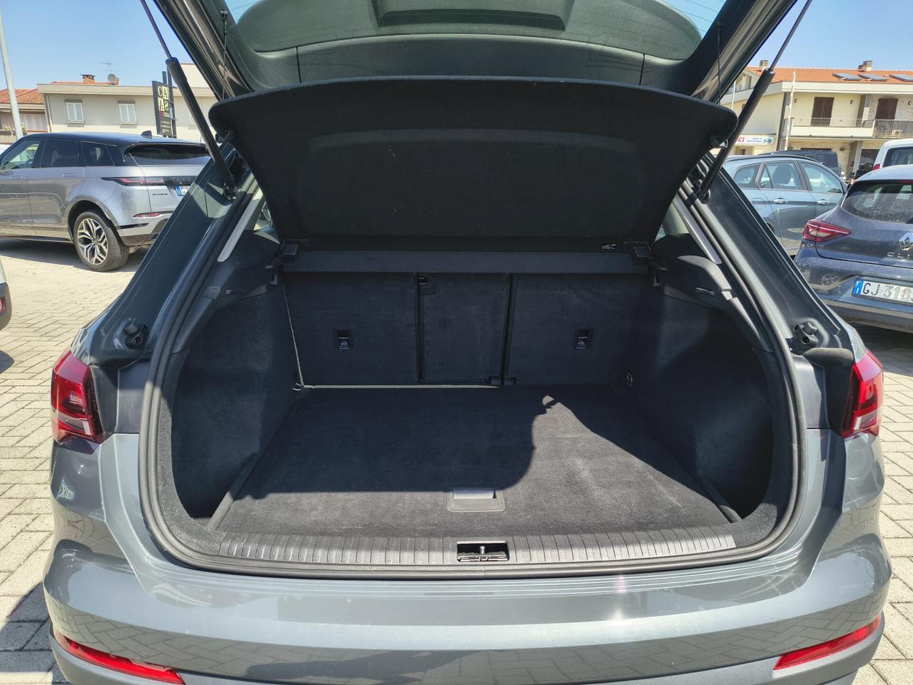 Audi Q3 2.0 TDI/DIESEL *AUTO*S tronic PREZZO REALE