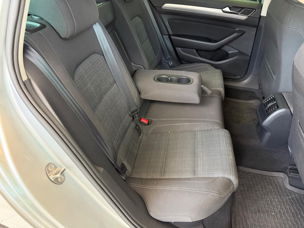 Vw Passat Var.2.0 TDI SCR EVO DSG Business