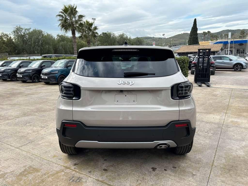 Jeep Avenger 1.2 Turbo 100 CV Summit a 234 euro al mese