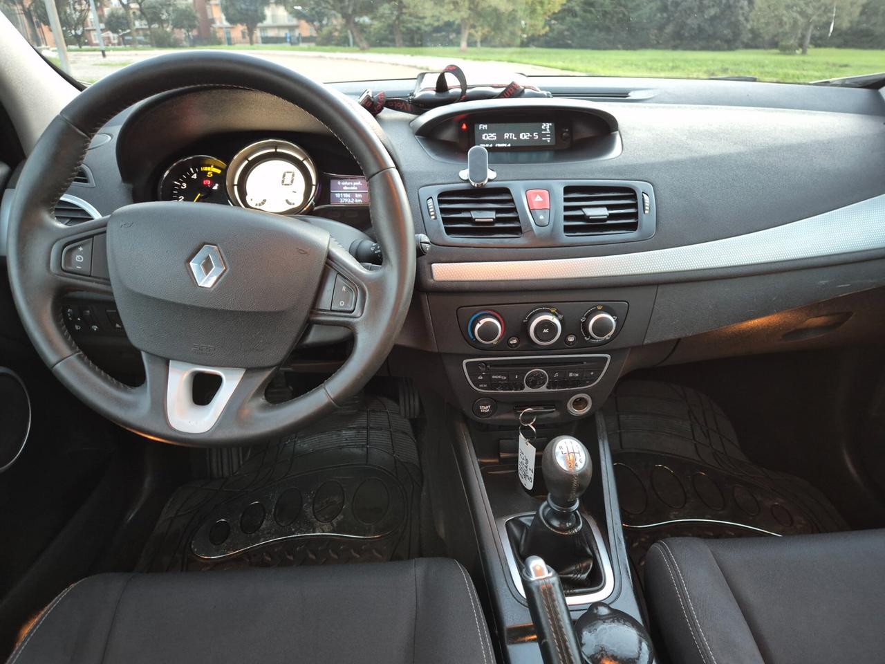 Renault Megane Mégane 1.5 dci diesel 110cv 2012