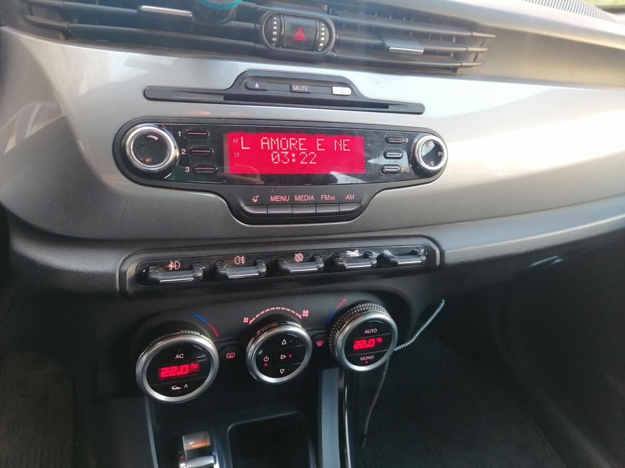 Alfa Romeo Giulietta 1.6 JTDm-2 105 CV Distinctive