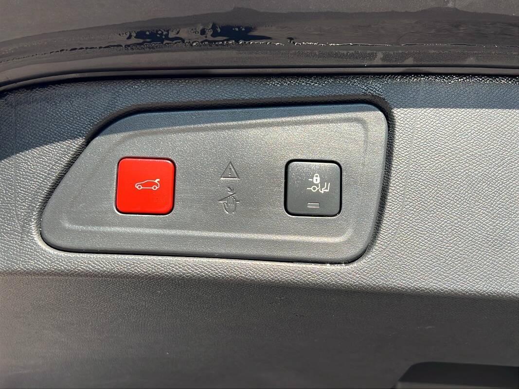 Citroen C5 Aircross 1.5 bluehdi Shine 130cv Con TELECAMERA & NAVIG.