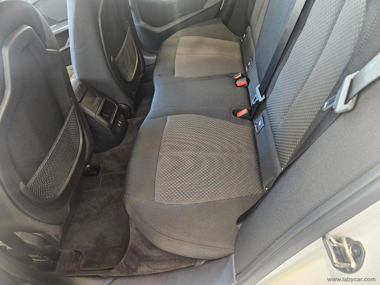BMW 118d 5p. Advantage