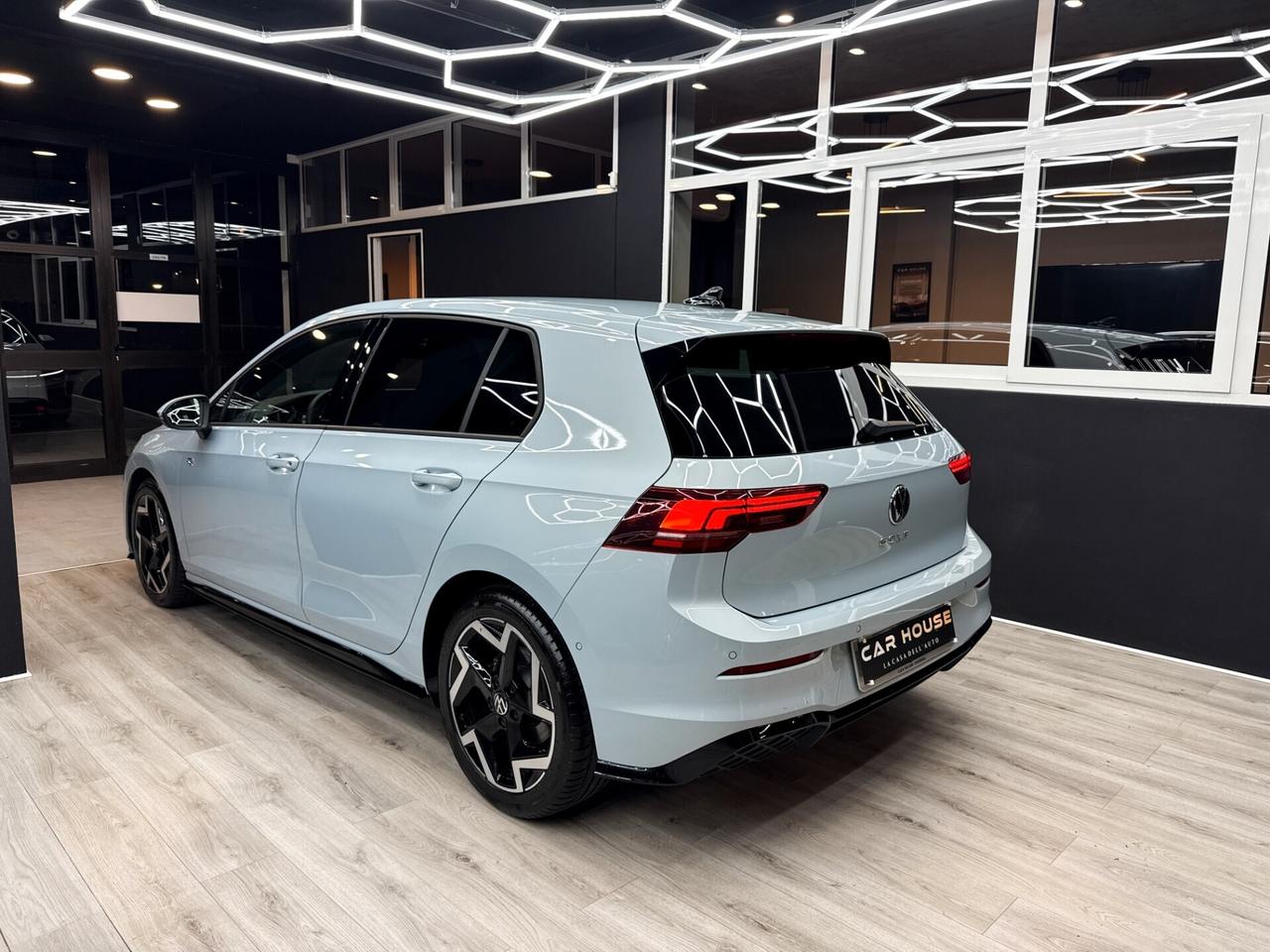 Volkswagen Golf 2.0 TDI 150CV R-Line DSG