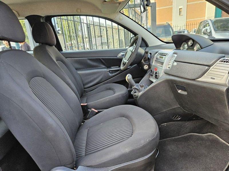 Lancia Ypsilon 1.3 MJT 75 CV