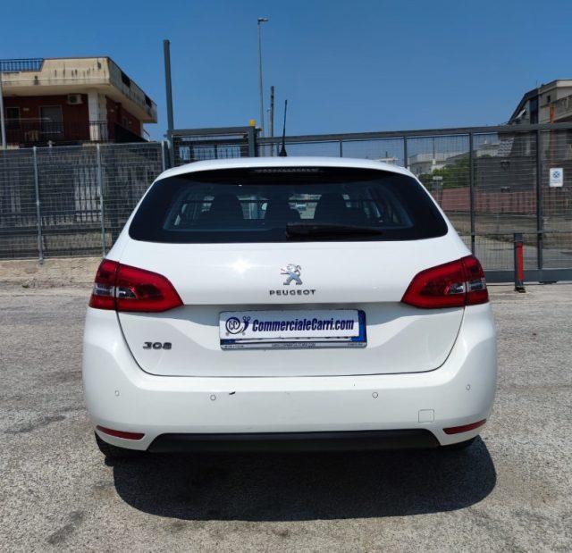 PEUGEOT 308 BlueHDi 100 S&S SW Business Autocarro