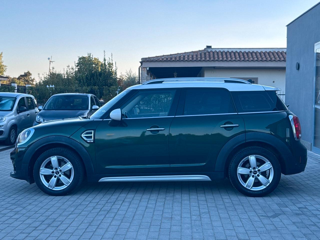Mini Cooper D Countryman 2.0 Business Automatica NAVI*SENSORI*TAGLIANDATA