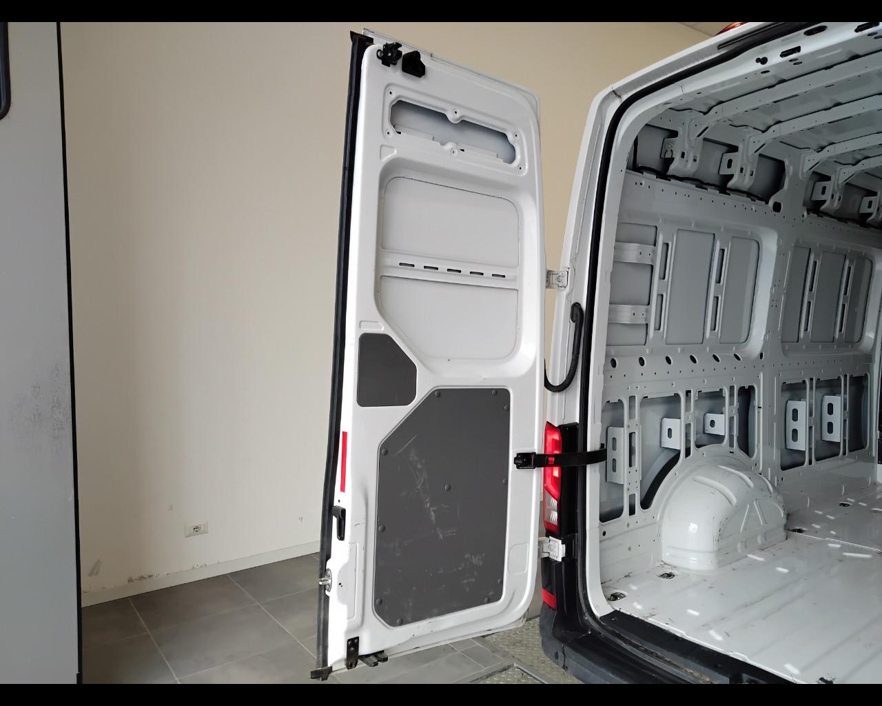 VOLKSWAGEN Crafter 30 2024 - crafter 30 2.0 tdi 140cv L3H3